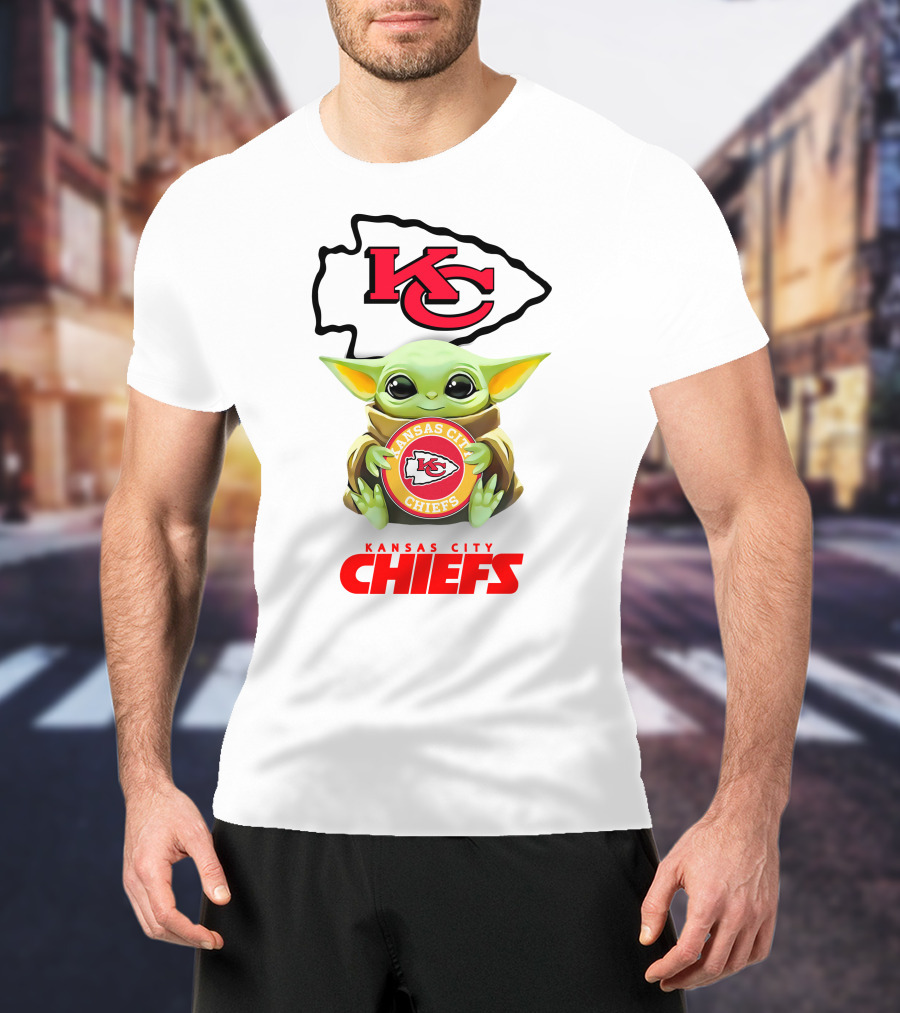 Kansas City Chiefs Baby Yoda Hugging Logo Chiefs T-Shirt