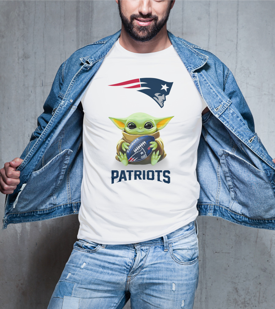 Star Wars Baby Yoda Hug New England Patriots Football Patriots T-Shirt