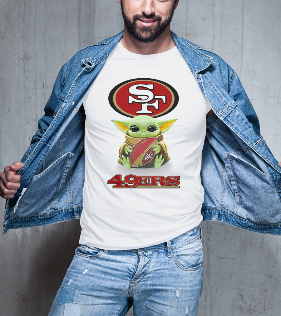 Star Wars Baby Yoda Hugging San Francisco 49ers Football 49ers SF T-Shirt