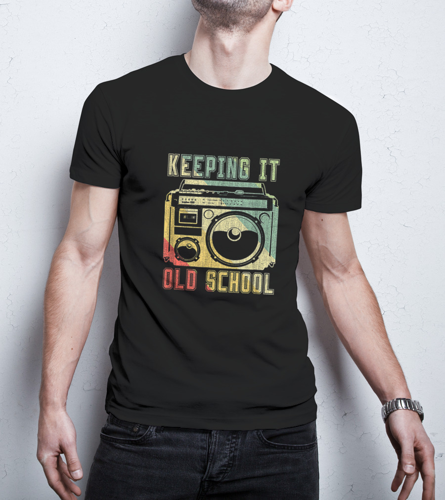 Keeping It Old School 80er 90er Boombox Musik T-Shirt