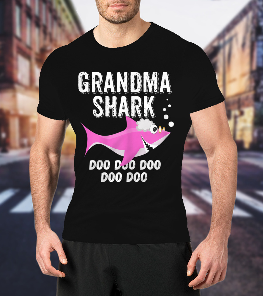 Grandma Shark Doo Doo Doo Family Pink Shark Bubbles T-Shirt