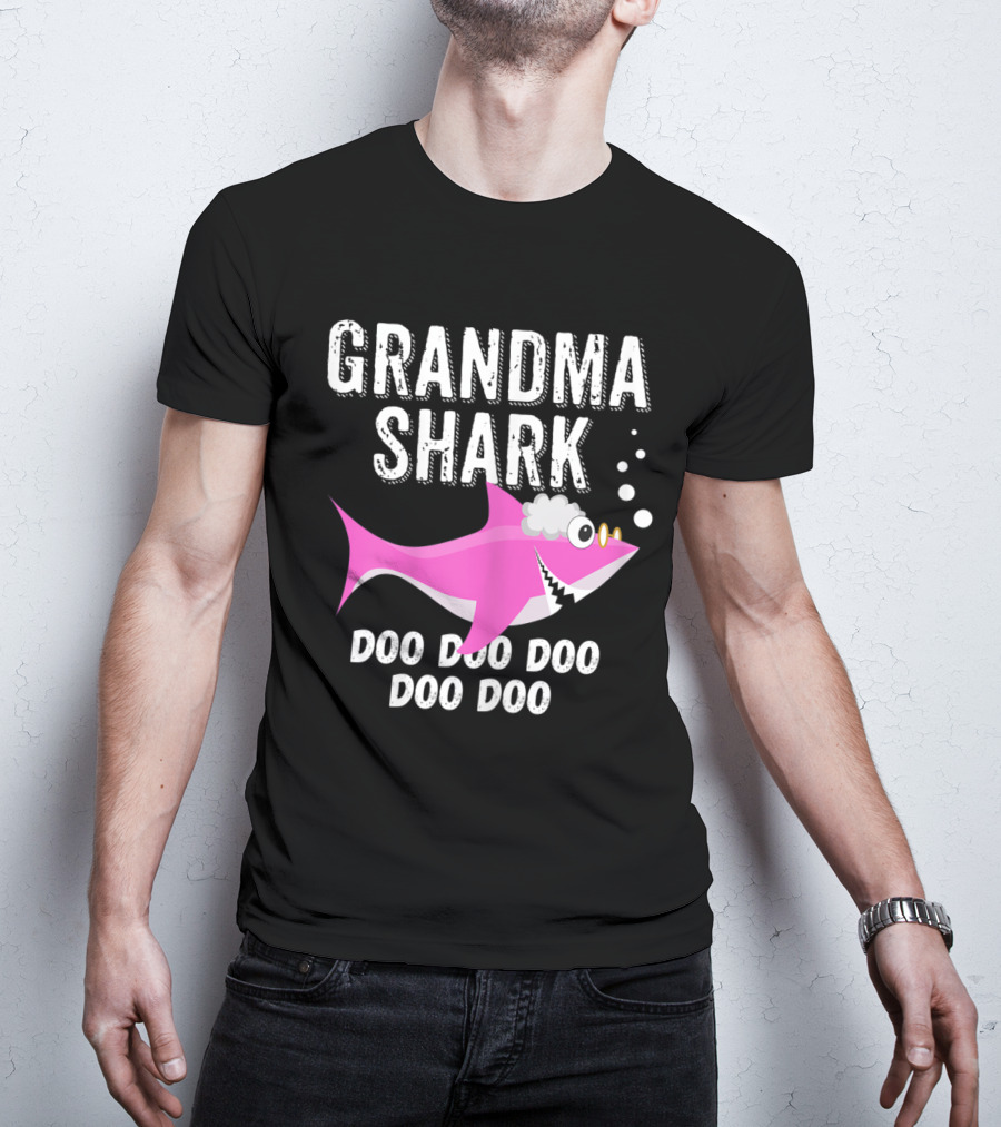 Grandma Shark Doo Doo Doo Family Pink Shark Bubbles T-Shirt