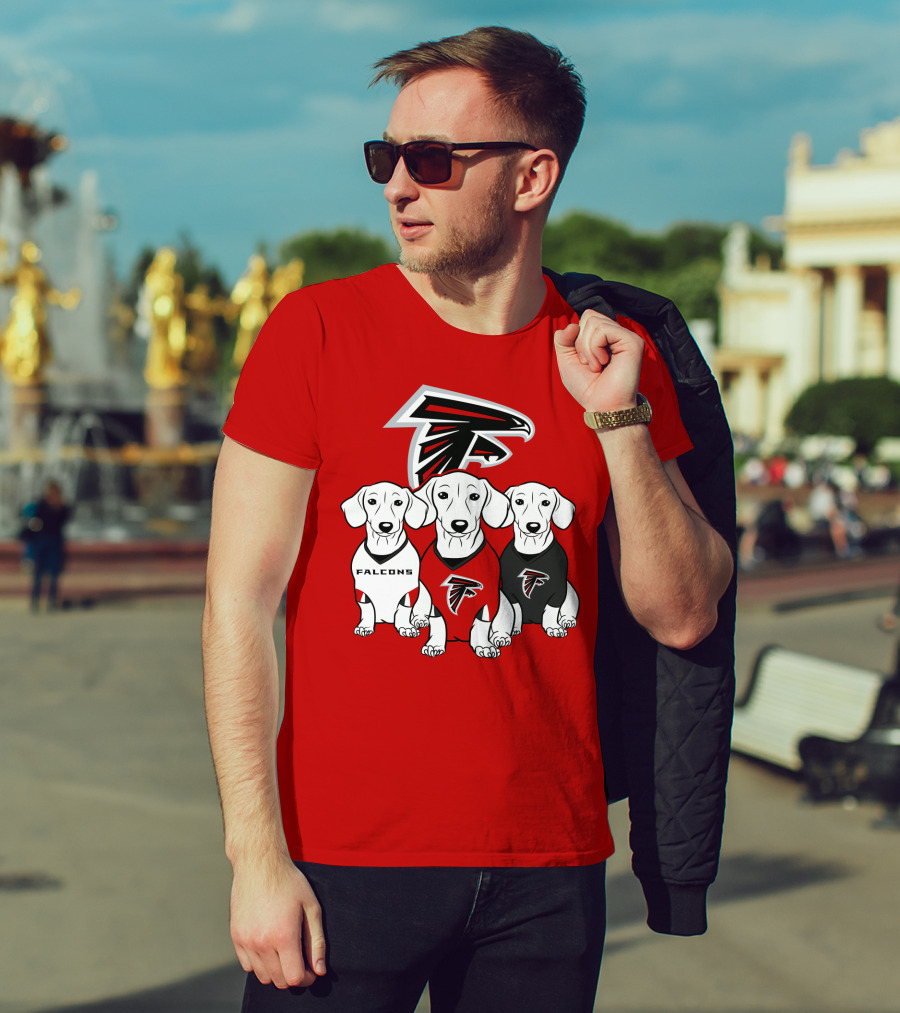 Atlanta Falcons With Dachshund  T-Shirt