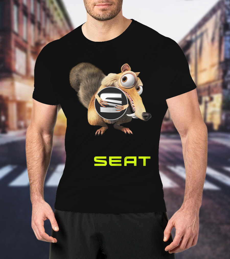 Seat Scrat Holding T-Shirt