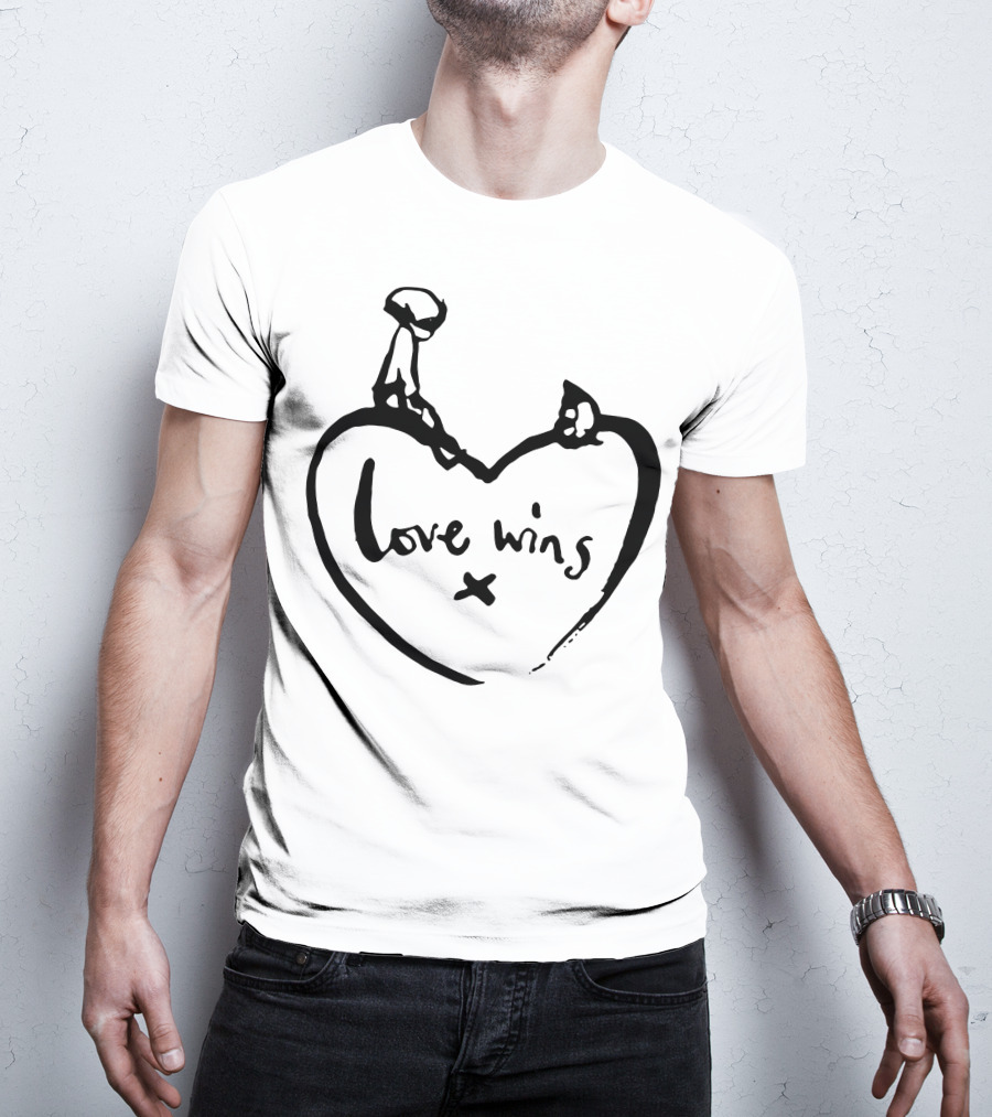 Love Wins Heart Comic Relief Charity Collaboration T-Shirt