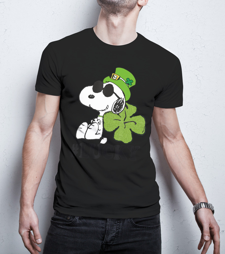 Peanuts Snoopy St. Patrick's Day Lucky Clover Hat T-Shirt
