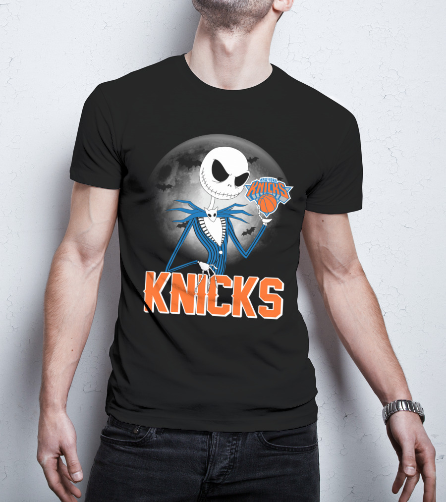 Jack Skellington New York Knicks Halloween Basketball Moon Scene T-Shirt