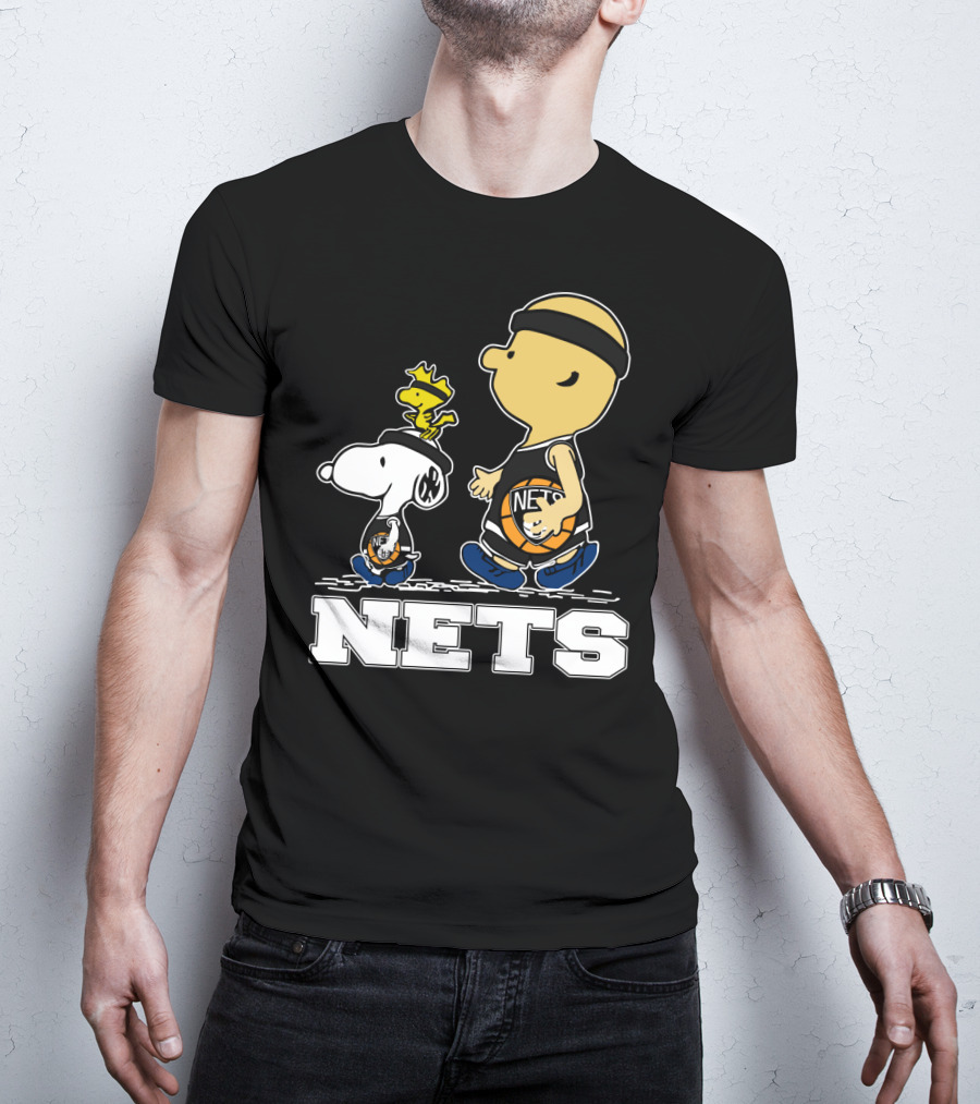 Snoopy And Woodstock Brooklyn Nets Basketball Fans T-Shirt