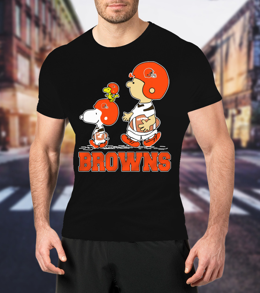 Snoopy And Woodstock With Cleveland Browns Football Helmets And Browns T-Shirt