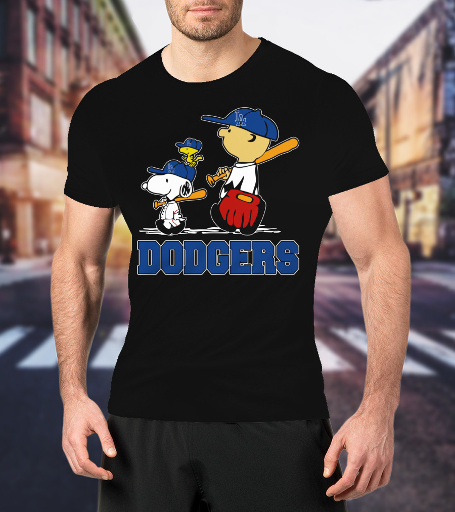 Snoopy Dodgers Fans La Baseball Peanuts Charlie Brown Woodstock T-Shirt