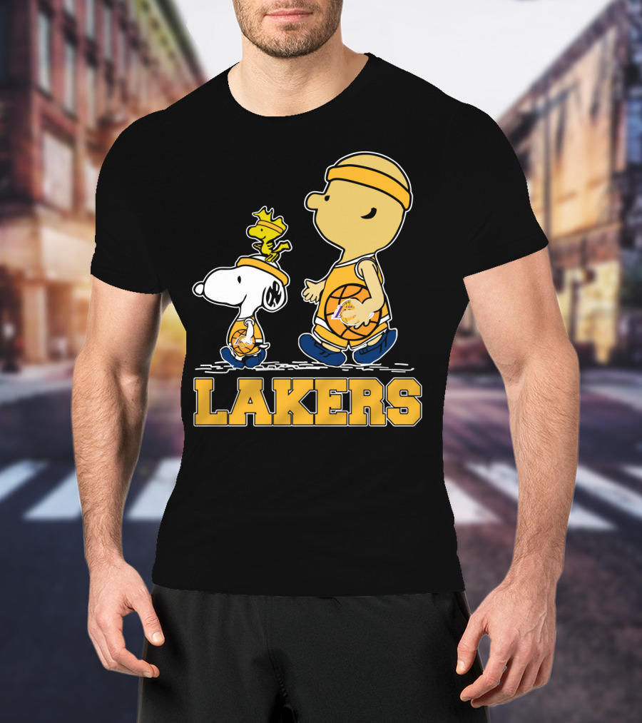 Snoopy And Woodstock With Basketballs For Los Angeles Lakers Fans T-Shirt