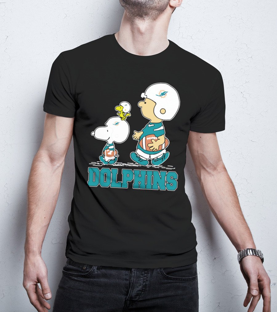 Snoopy Woodstock Charlie Brown Miami Dolphins Football Fans T-Shirt