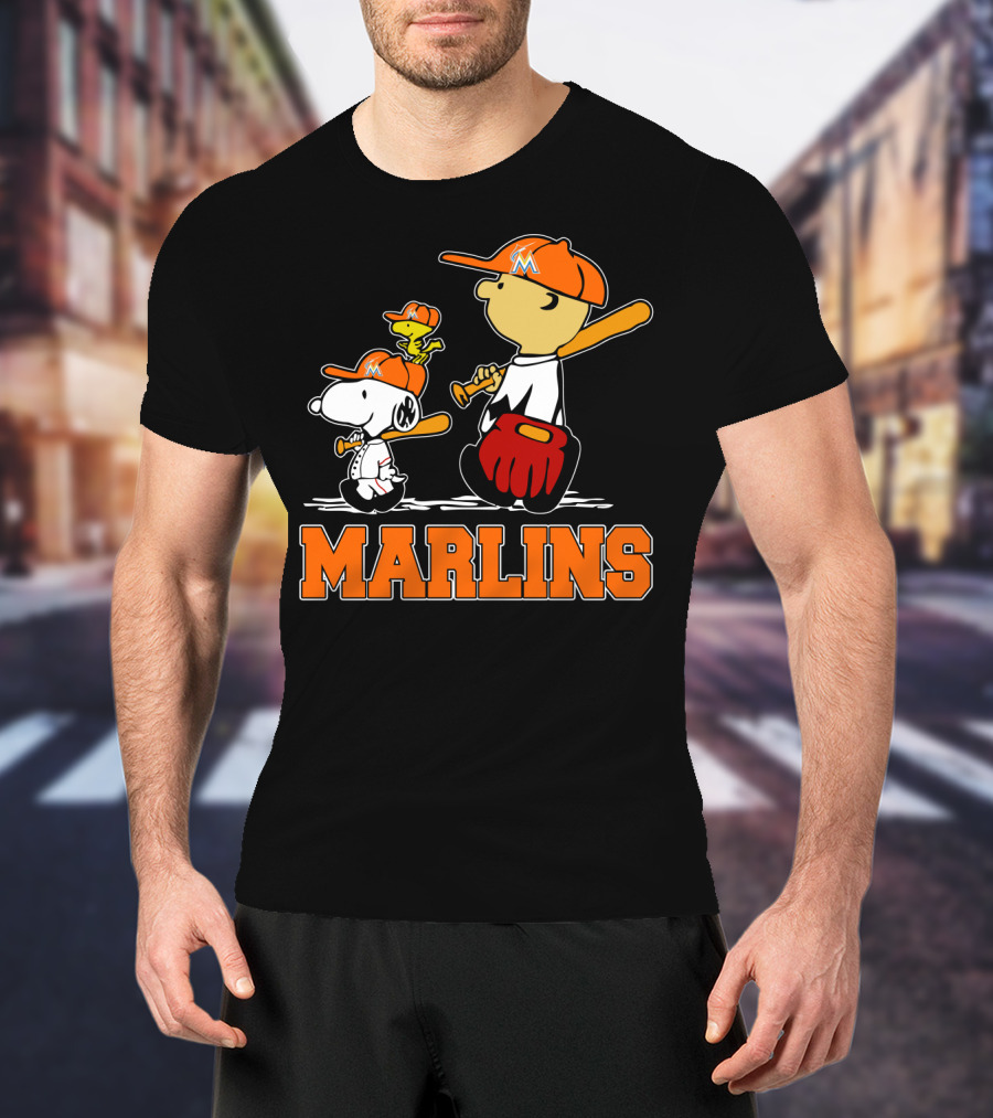 Marlins Snoopy Woodstock And Charlie Brown Baseball Fans T-Shirt