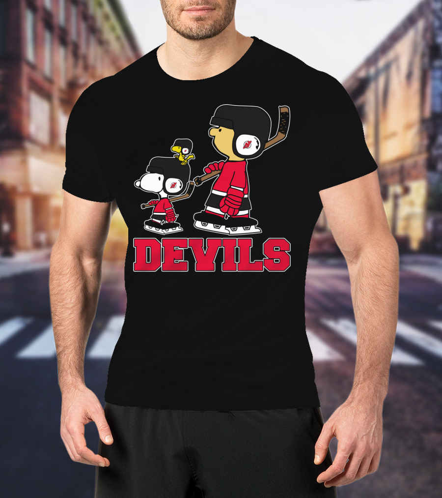 Snoopy And Woodstock In New Jersey Devils Hockey Gear T-Shirt