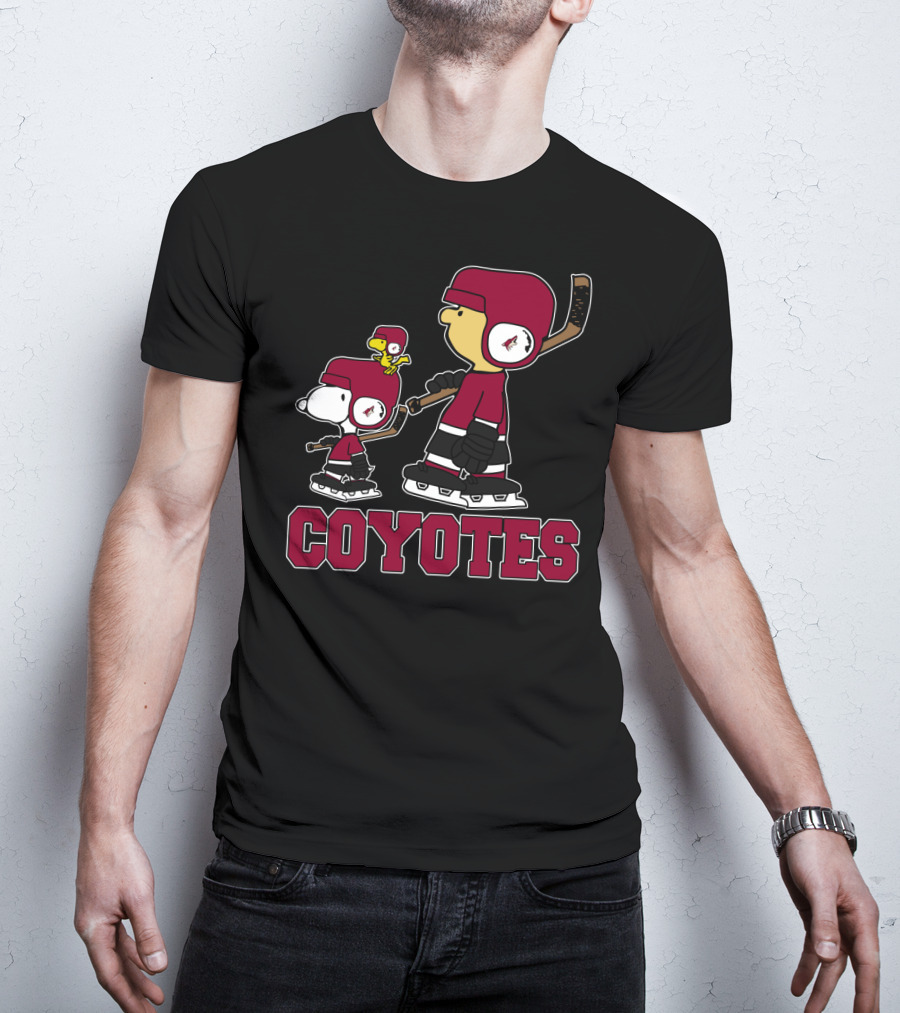Snoopy Woodstock And Hockey Coyotes Team Fans T-Shirt