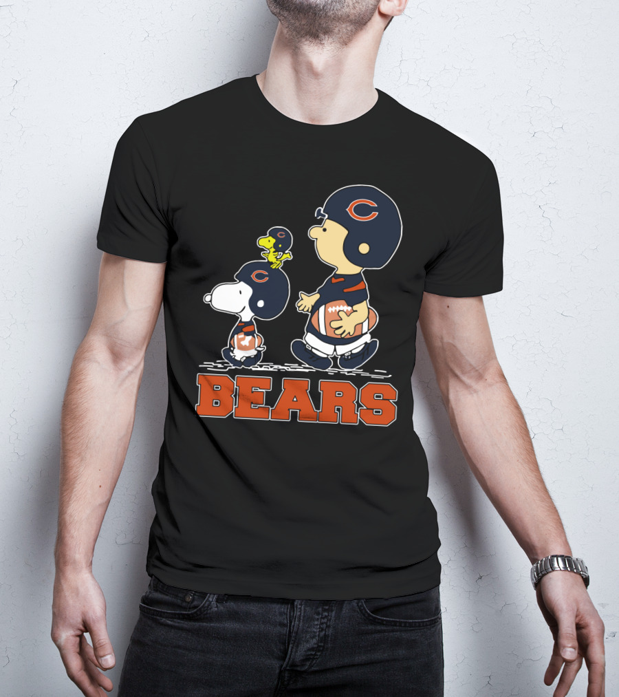 Snoopy Woodstock And Charlie Brown Bears Football Fans T-Shirt