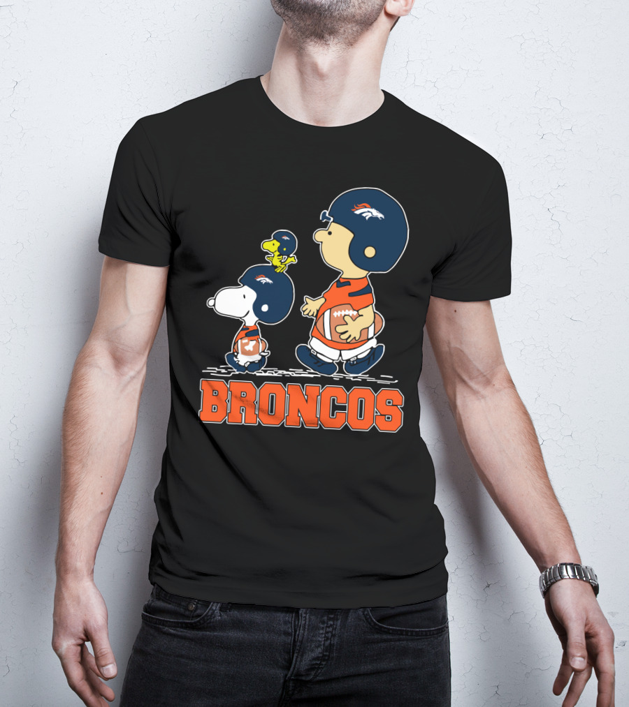 Snoopy Woodstock And Charlie Brown In Denver Broncos Helmets With Broncos T-Shirt