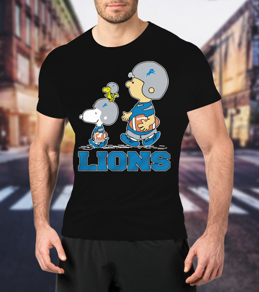 Snoopy And Woodstock With Detroit Lions Football Fans T-Shirt