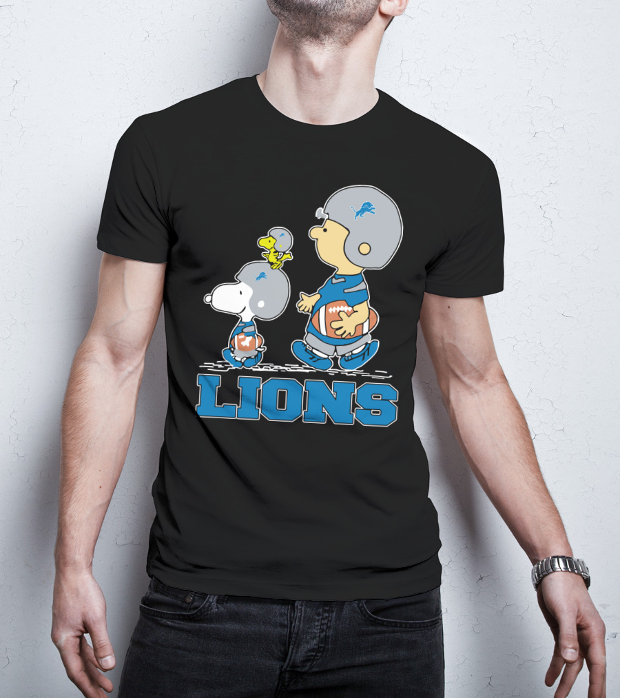 Snoopy And Woodstock With Detroit Lions Football Fans T-Shirt