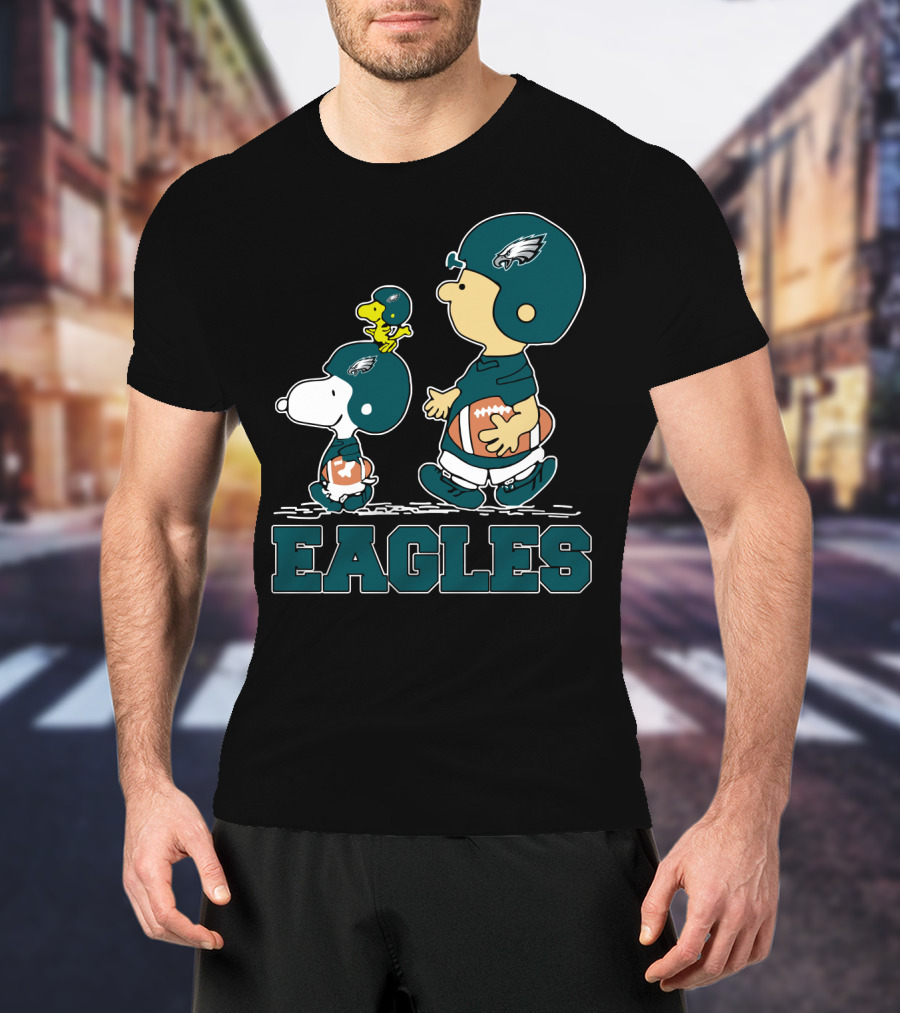 Snoopy And Woodstock Philadelphia Eagles Football Helmet Fans Eagles T-Shirt