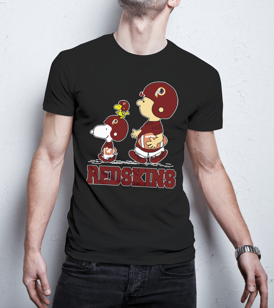 Snoopy And Woodstock Washington Redskins Football Fans T-Shirt
