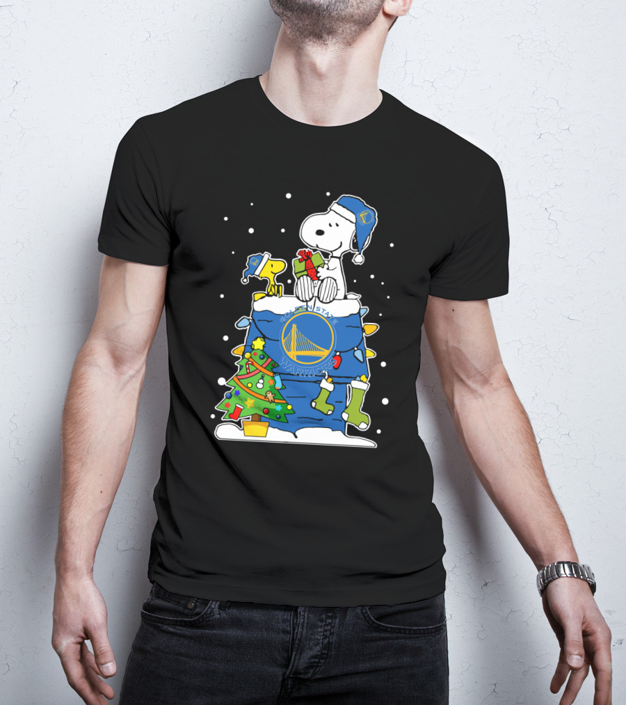 Golden State Warriors Happy Holidays Snoopy And Woodstock Christmas Tree T-Shirt