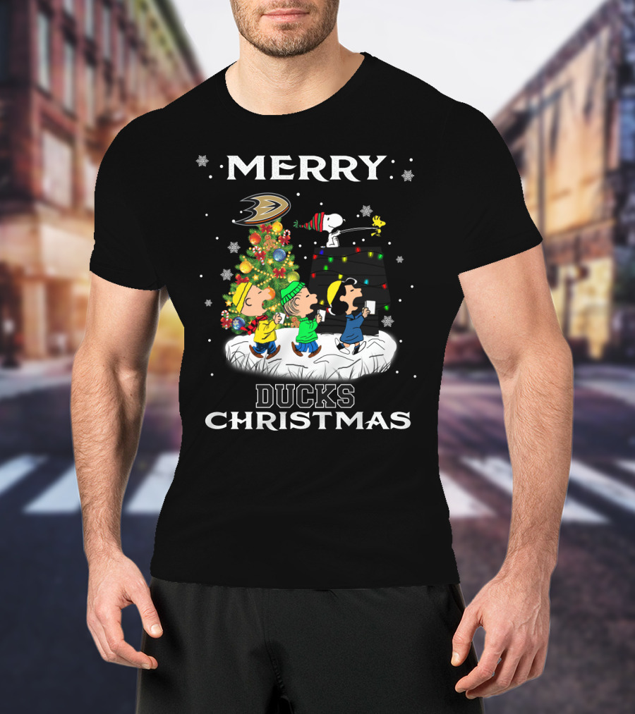 Merry Anaheim Ducks Christmas With Snoopy And Friends T-Shirt
