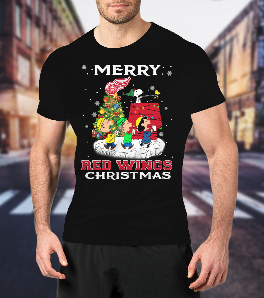 Merry Red Wings Christmas For Snoopy Fans T-Shirt
