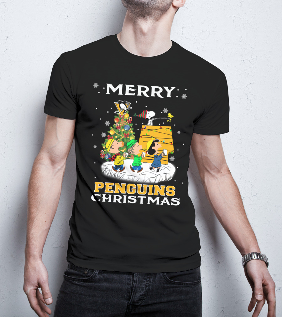 Merry Penguins Christmas Snoopy And Friends Tree T-Shirt