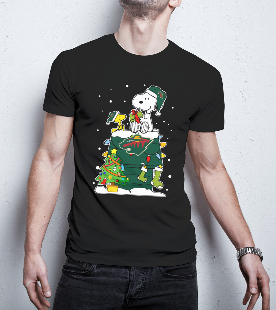 Minnesota Wild Christmas Snoopy With Woodstock And Presents T-Shirt