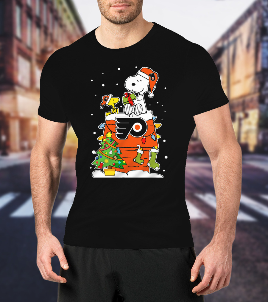 Snoopy Philadelphia Flyers Christmas Celebration With Woodstock And Gifts T-Shirt