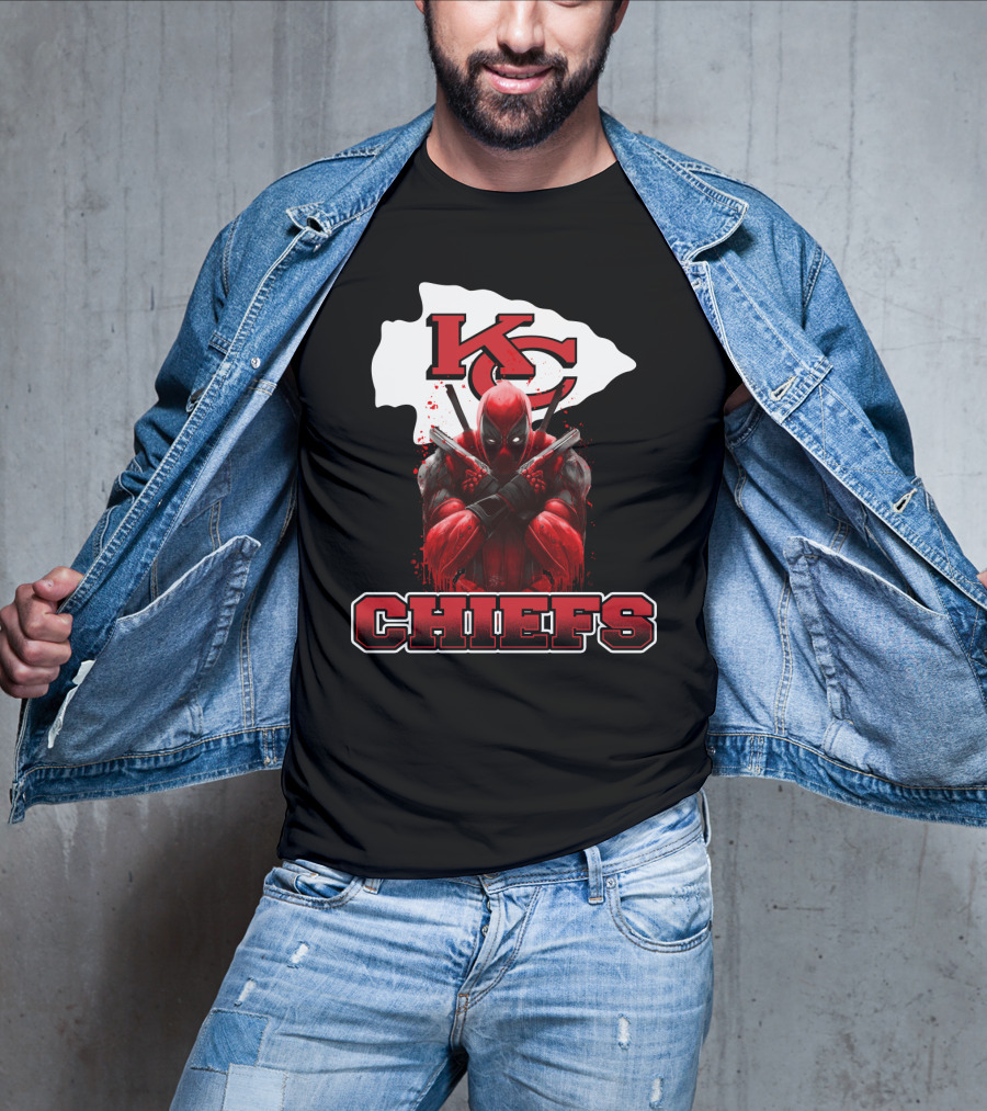 Kansas City Chiefs Deadpool Crossover Fan T-Shirt