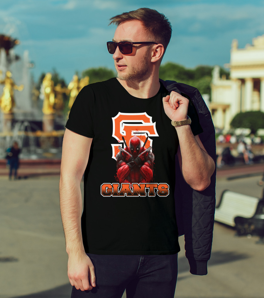 San Francisco Giants Deadpool Crossover Fans T-Shirt