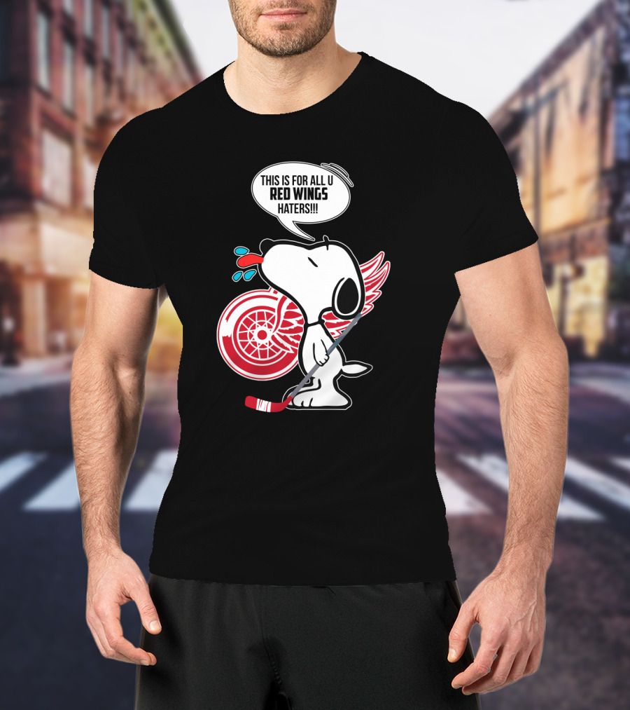 Snoopy Shows Love With Detroit Red Wings Logo And Hockey Stick T-Shirt