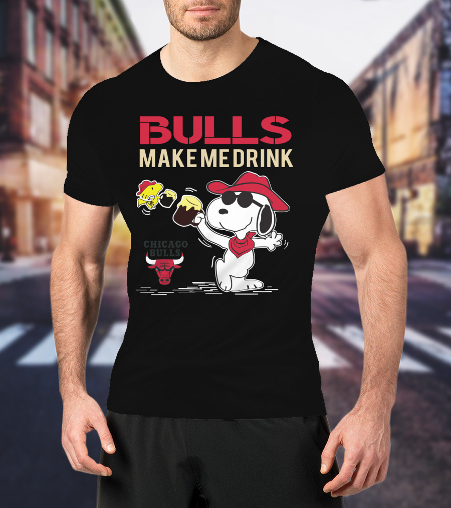 Bulls Make Me Drink Snoopy Chicago Bulls Fans T-Shirt