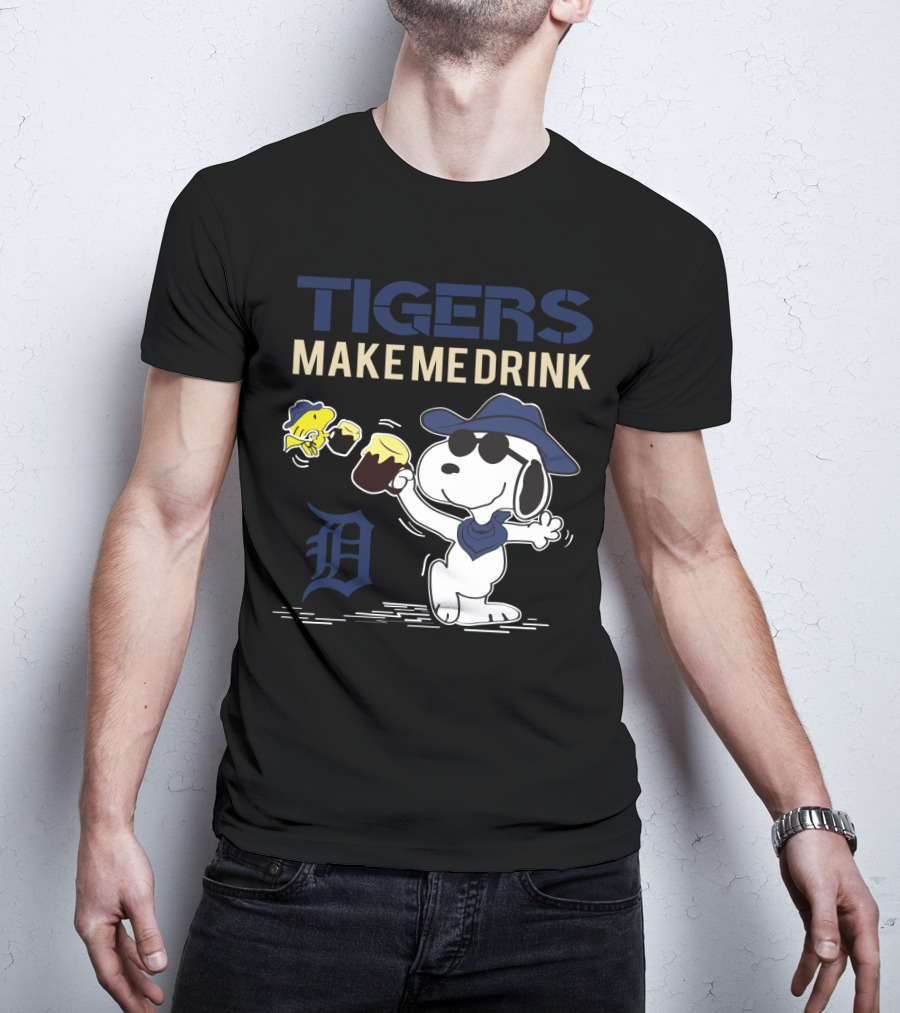 Tigers Make Me Drink Snoopy Detroit Tigers Fans T-Shirt