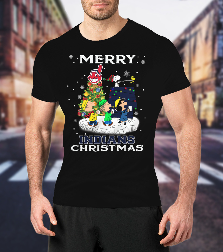 Merry Cleveland Indians Christmas Snoopy And Peanuts Cartoons Holiday T-Shirt