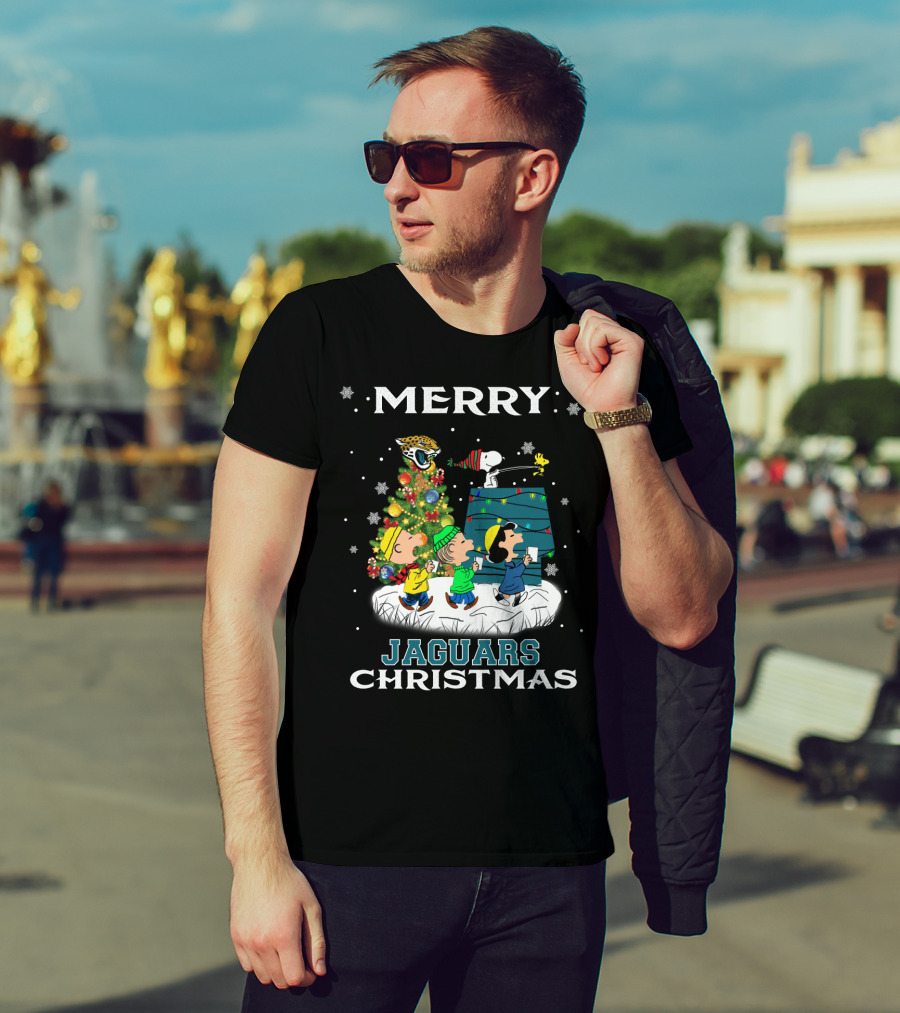 Merry Jaguars Christmas Snoopy And Peanuts Holiday Scene T-Shirt