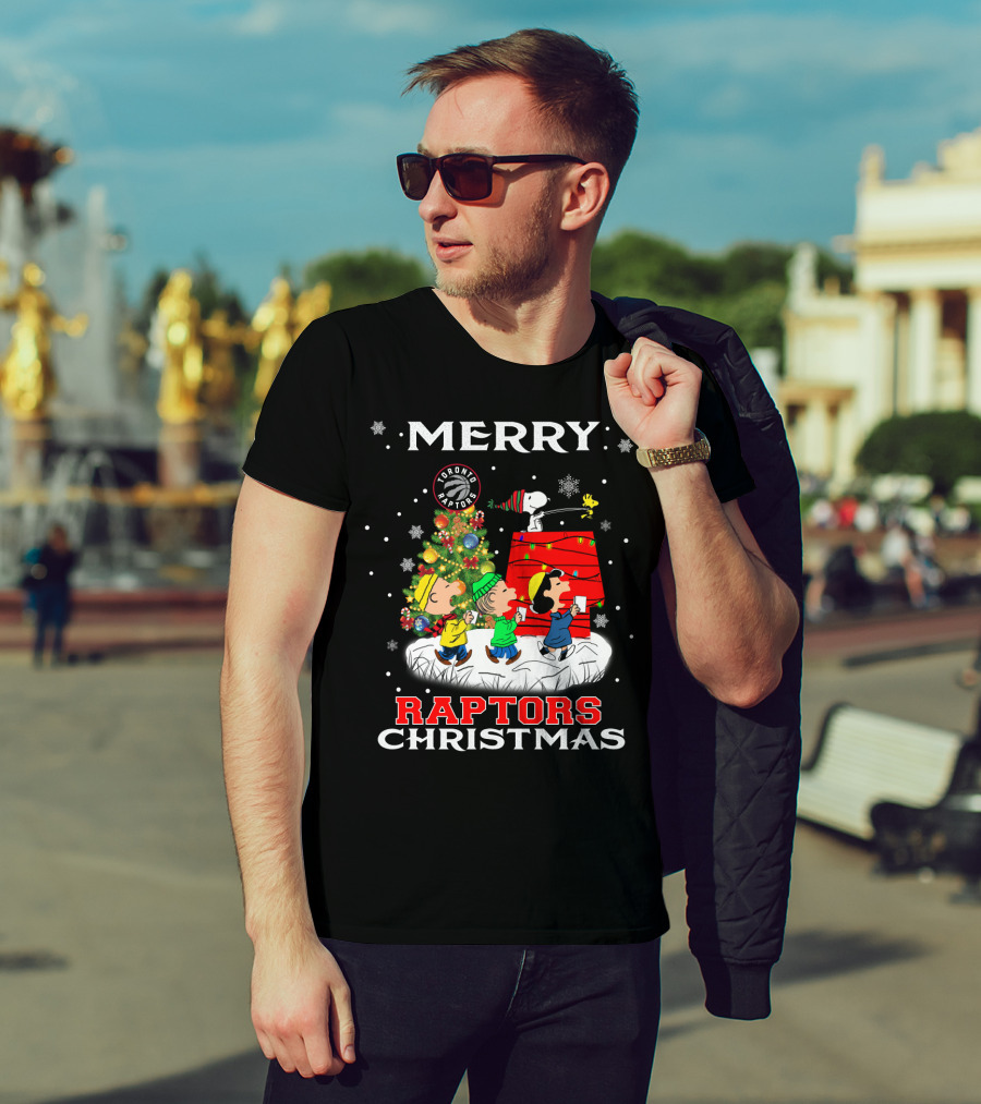 Merry Toronto Raptors Christmas Snoopy Woodstock Charlie Brown Lucy Linus T-Shirt