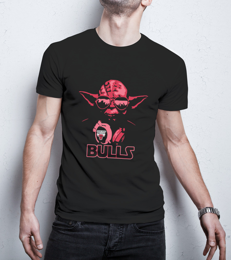 Yoda Star Wars Chicago Bulls Fans Bulls Logo Sunglasses T-Shirt