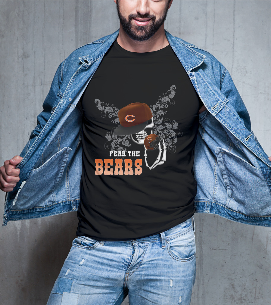 Fear The Bears Chicago Football Skull Helmet T-Shirt