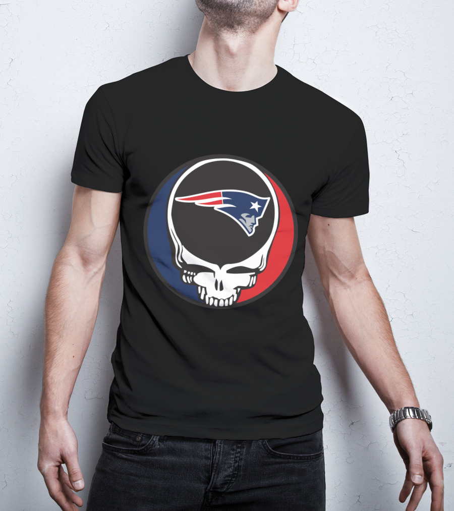 Grateful Dead Skull With New England Patriots Logo And Blue Red Rings T-Shirt