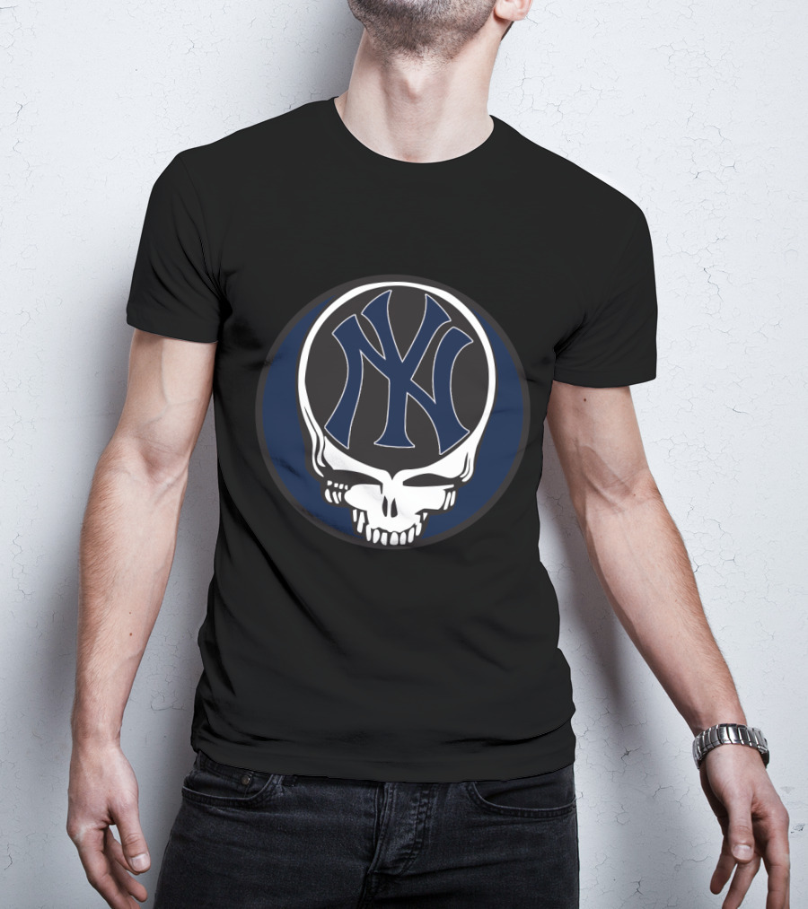 New York Yankees Grateful Dead Skull Logo Fusion T-Shirt