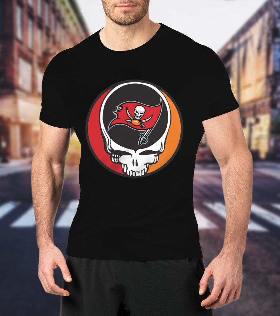 Grateful Dead Skull With Tampa Bay Buccaneers Flag T-Shirt