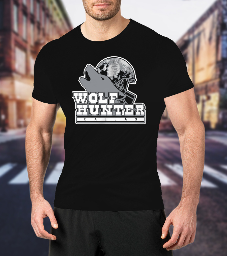 Dallas Wolf Hunter Full Moon Football Howl T-Shirt