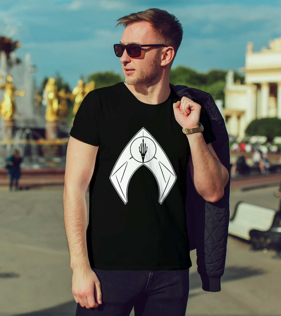 Aquaman Trident Symbol Superhero Icon T-Shirt