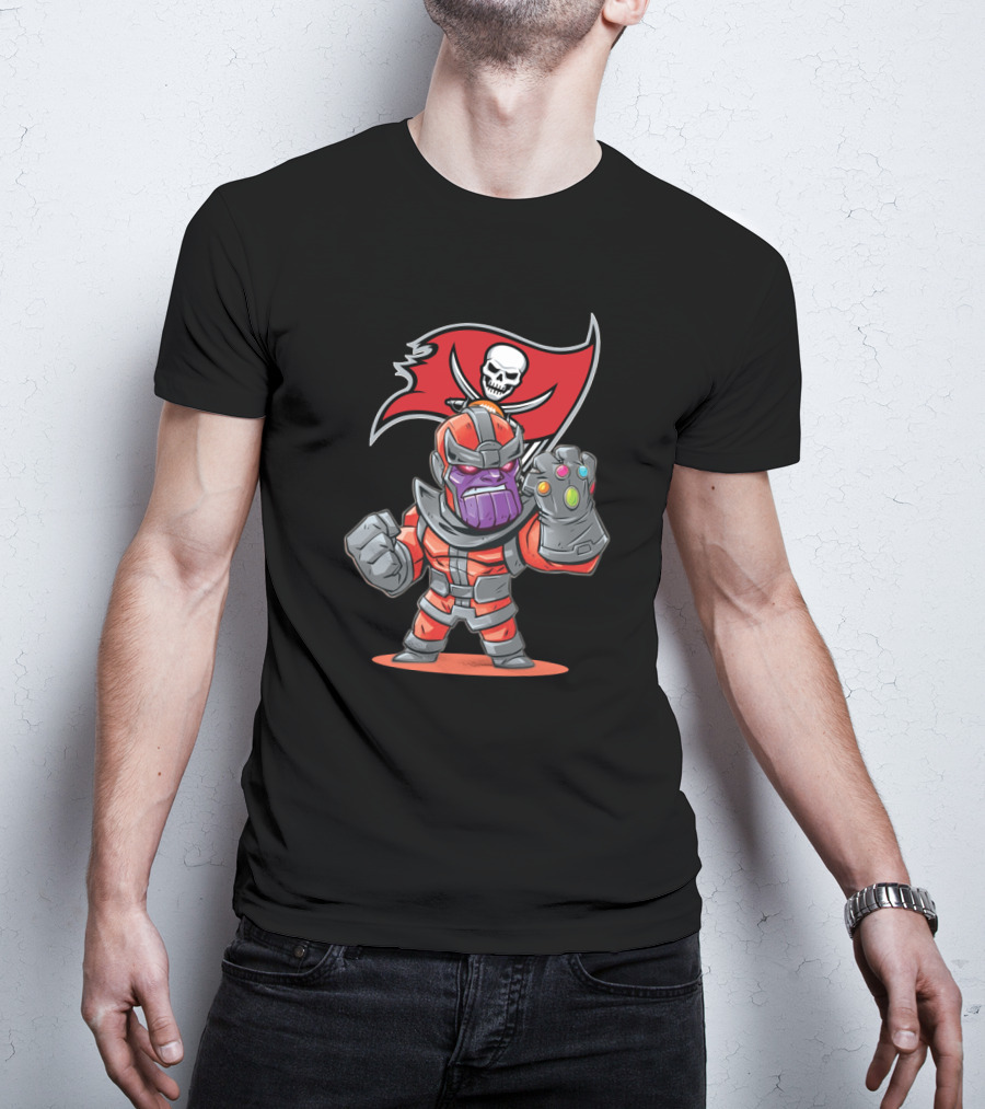 Thanos Tampa Bay Buccaneers Fans Crossover Character With Infinity Gauntlet T-Shirt