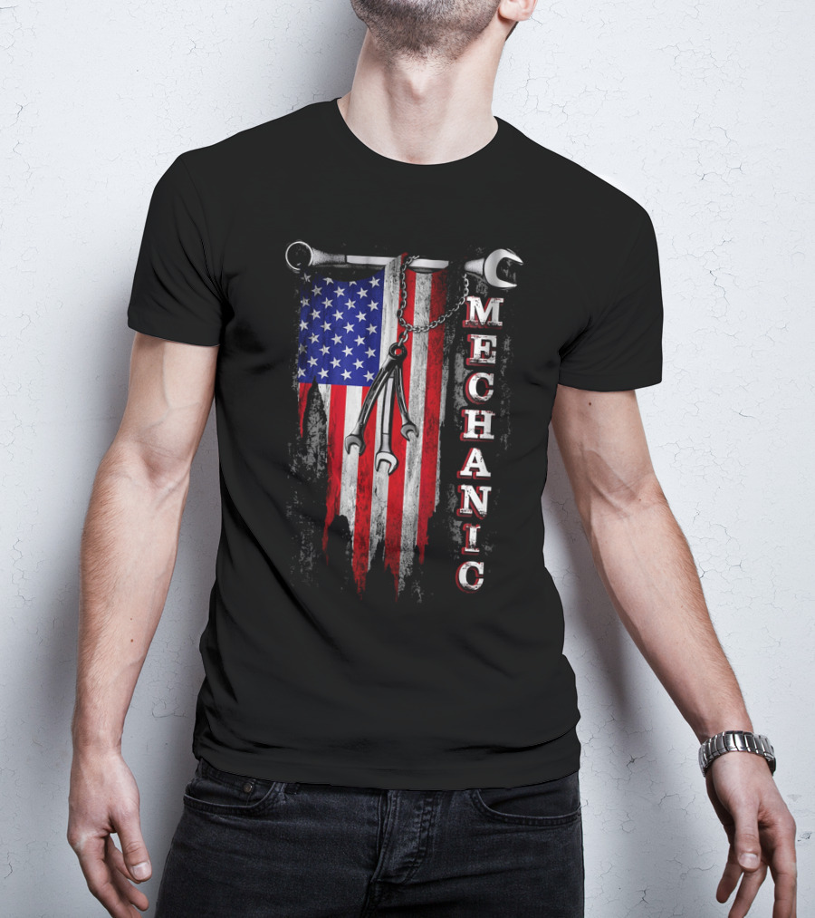 Mechanic American Flag Wrenches Chains USA T-Shirt