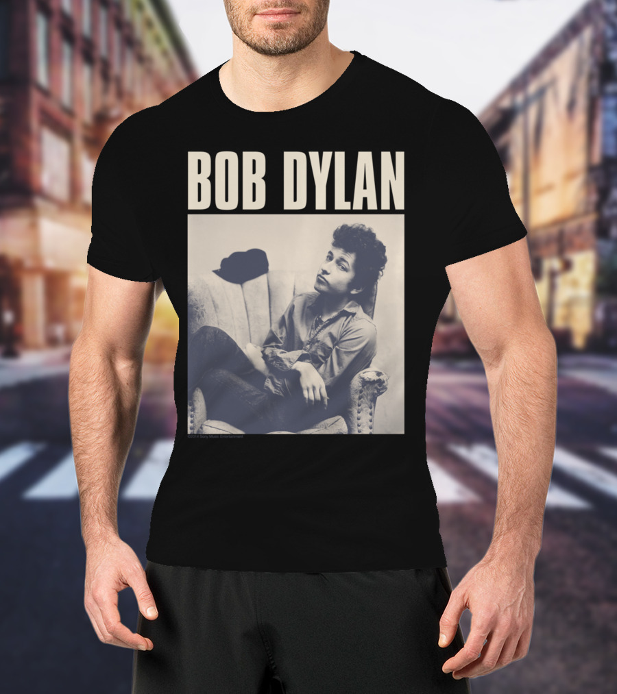Bob Dylan Sitting On Chair Iconic Photo T-Shirt