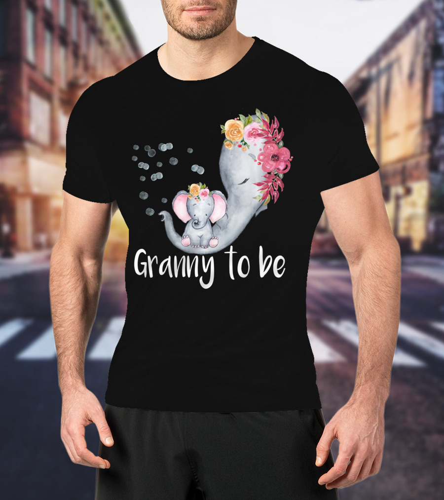 Granny To Be Elephant Baby Shower Floral For Girl T-Shirt